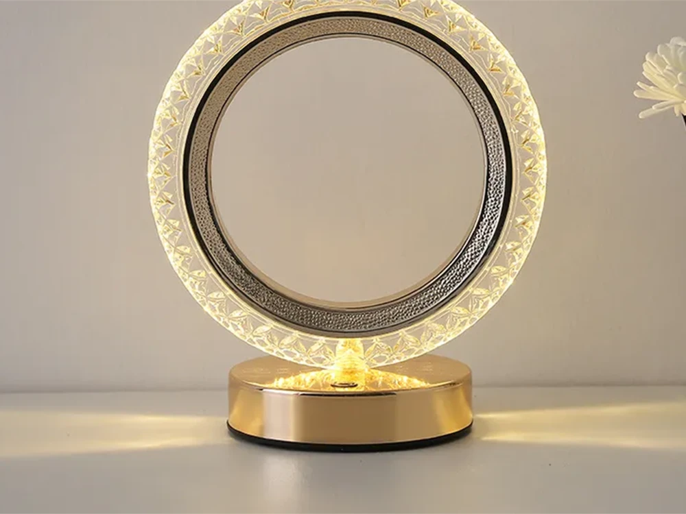 Stalinis naktinis šviestuvas su LED RGB apšvietimu, 18 cm
