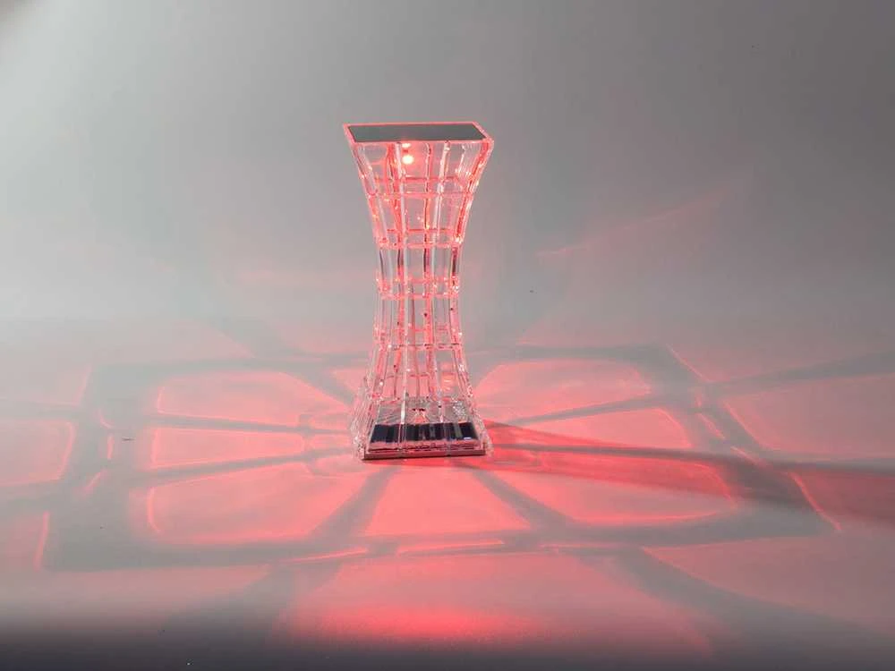 Stalinė LED RGB stalinė lempa su pultu, 18 cm