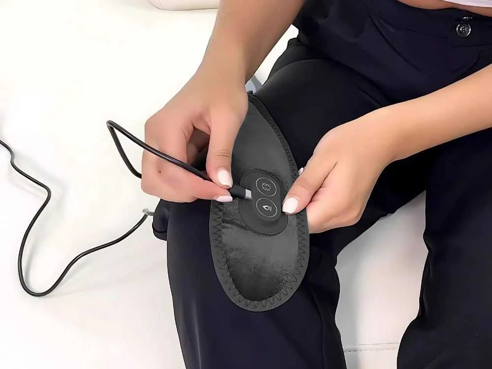Kaklo masažuoklis su šildymo funkcija, USB, juodas