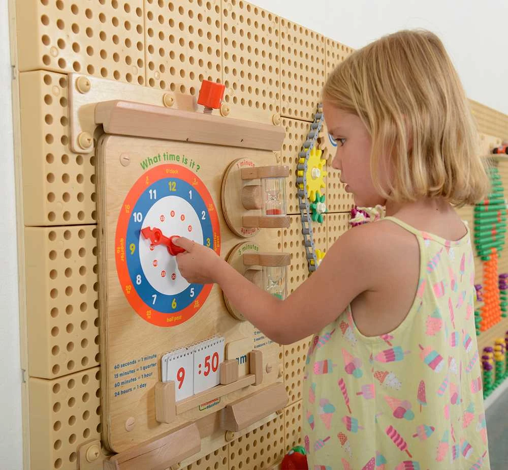 MASTERKIDZ edukacinė lentelė Laiko pažinimas