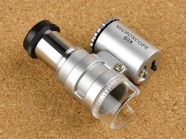 Kišeninis mikroskopas su 60x didinimu ir LED apšvietimu