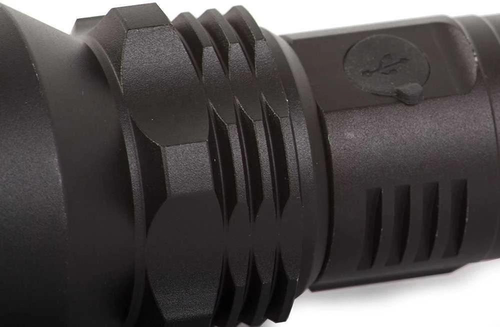 Žibintuvėlis Bailong BL-P59-2-P50 su CREE XHP50 dioda ir zoom funkcija