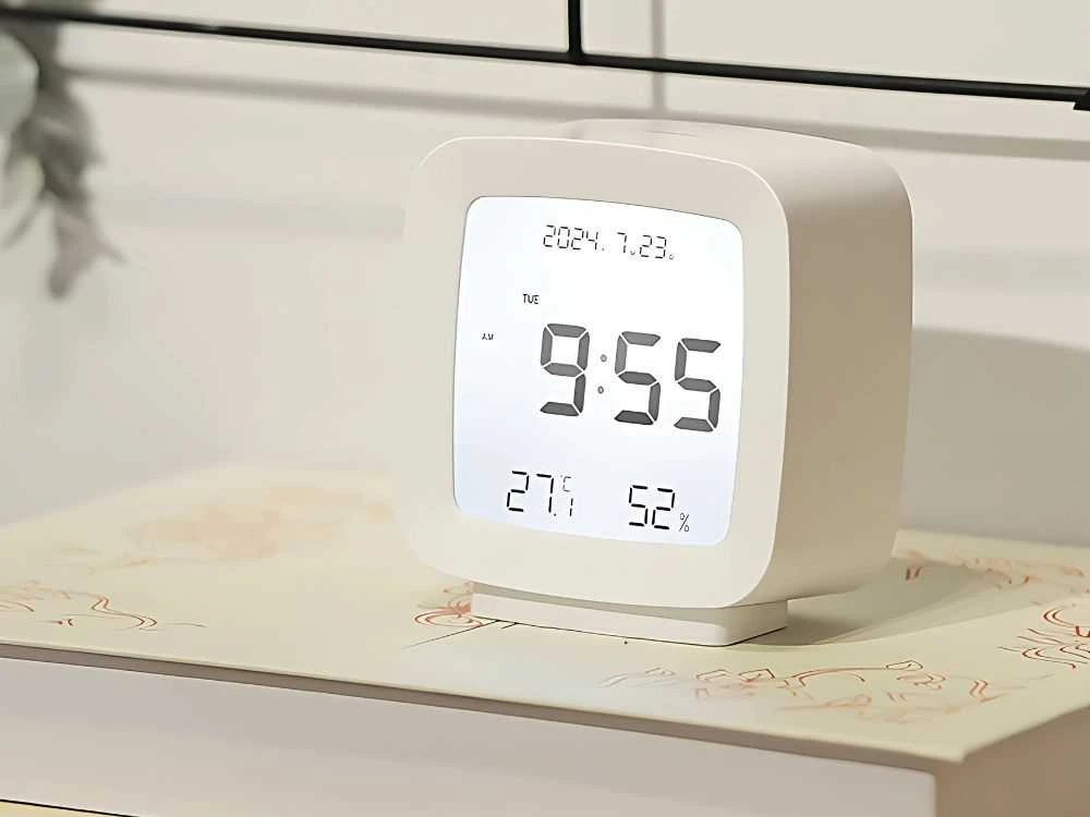 LCD žadintuvas su data ir temperatūra, su atidėjimo funkcija, drėgmės matavimu