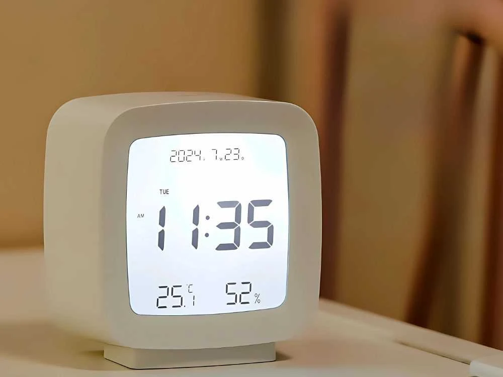 LCD žadintuvas su data ir temperatūra, su atidėjimo funkcija, drėgmės matavimu