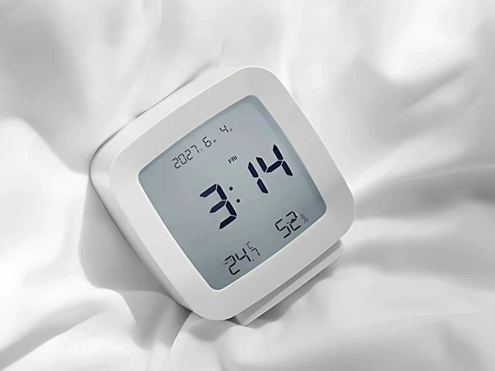 LCD žadintuvas su data ir temperatūra, su atidėjimo funkcija, drėgmės matavimu