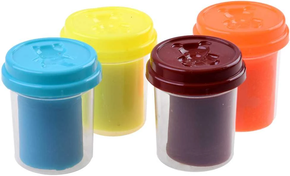 Plastiko masės 4 spalvos puodeliai