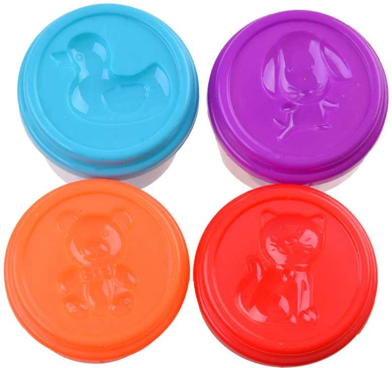 Plastiko masės 4 spalvos puodeliai