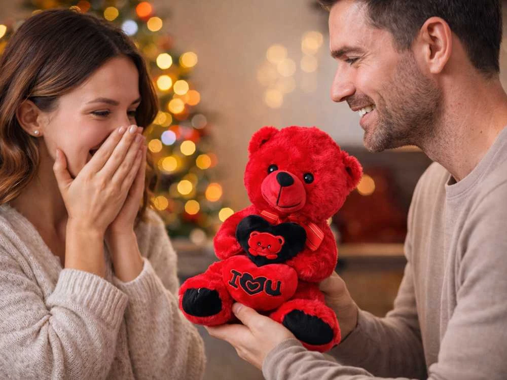 Pliušinis meškutis su „I love you“ širdiele