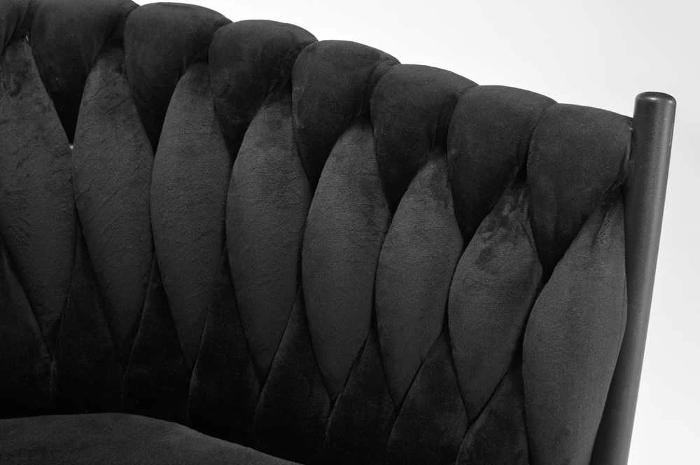 „Kochni Glamour Modern Velvet“ svetainės kėdė su juodomis kojomis ir juodu aksomu