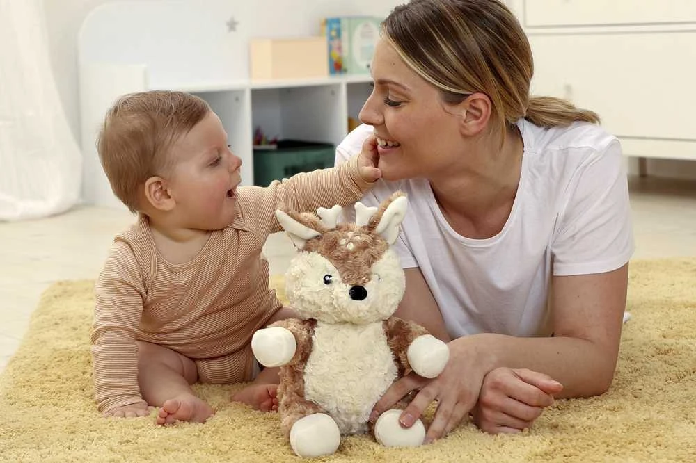 Cloud B muzikinis šviečiantis migdukas Finley the Fawn aprašymas - Prekės nuotrauka