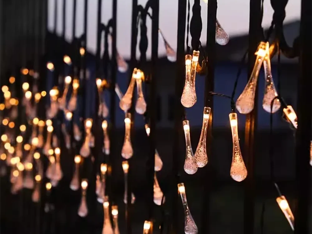 Saulės energija maitinama girlianda su 20 LED lempučių