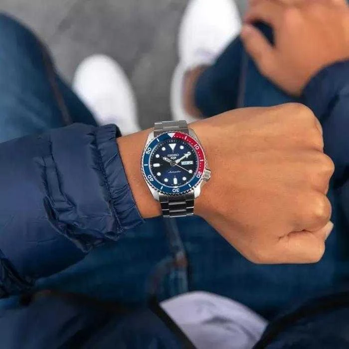 SEIKO 5 Sports vyriškas laikrodis SRPD53K1+ dėžutė