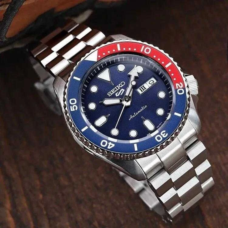SEIKO 5 Sports vyriškas laikrodis SRPD53K1+ dėžutė