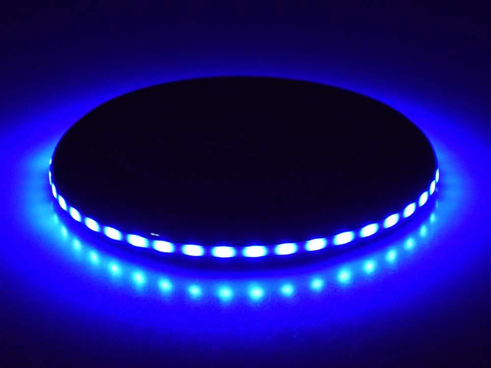 Jokomisiada Skraidantis švytintis LED NSO DISKAS 23cm, skirtas smagiai mėtyti ZA4957