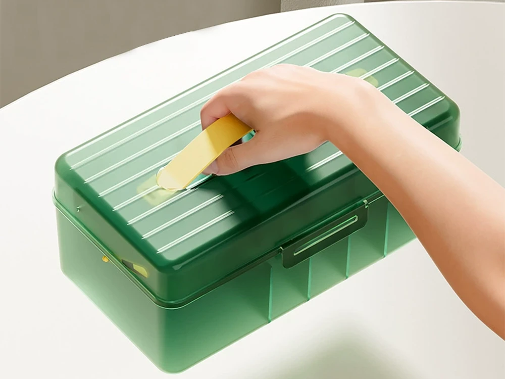Organizatorius su skyreliais 24x13x10 cm plastikinis