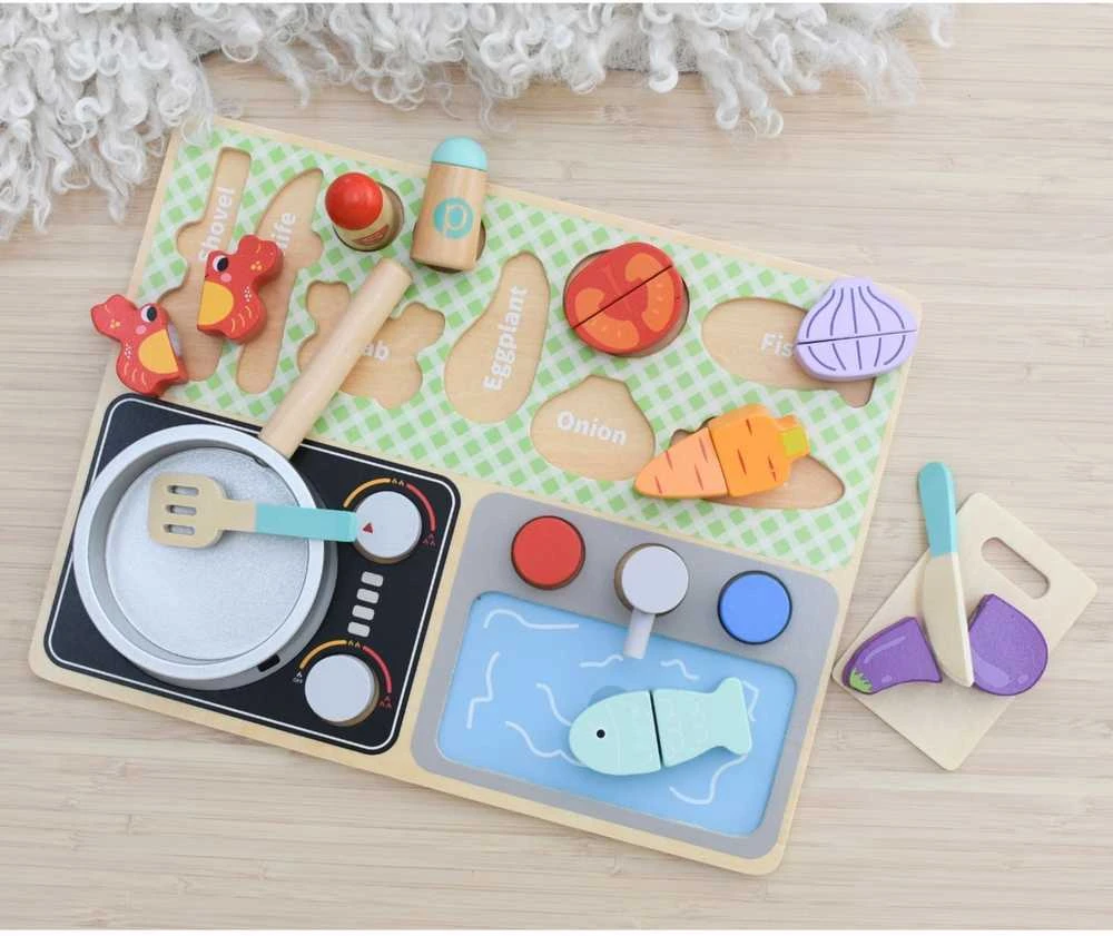 Tooky Toys TOOKY TOY medinė virtuvėlė su priedais – mažojo virėjo rinkinys