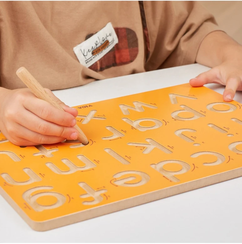 Tooky Toys Mediniai vėrimo kaladėlės Vikšras TOOKY TOY