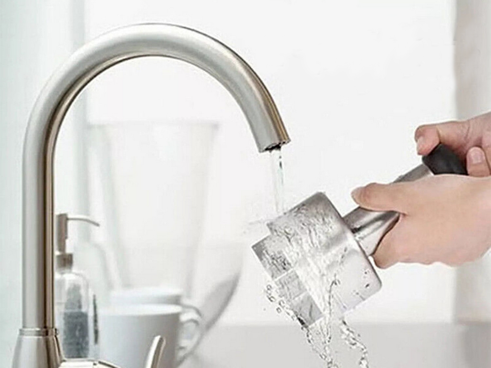 Daržovių ir vaisių pjaustyklė su 200 ml talpa