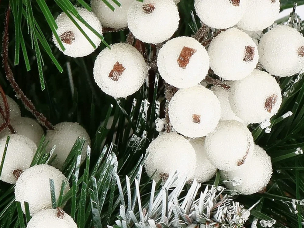 Kalėdinė balta šarma padengta dekoracija 15 cm, 5 vnt.