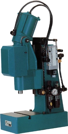Alkūninis pneumatinis presas Mäder LK1000/S3 HV