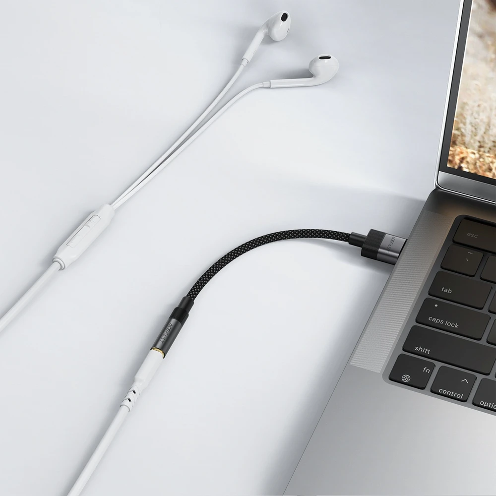 Acefast J13 USB-A to 3.5mm mini jack adapter - juodas