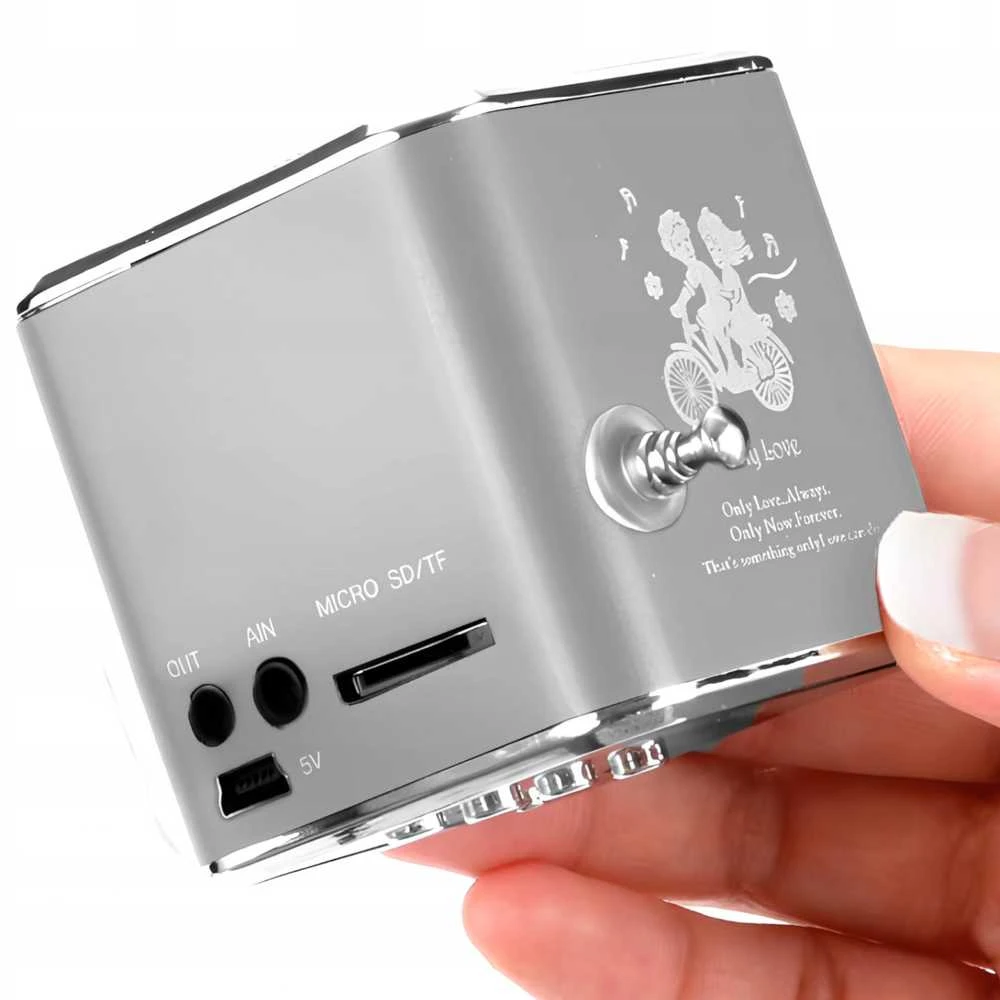 Głośnik Garsiakalbis Belaidis nešiojamas mini FM radijas LED garsiakalbis -E249