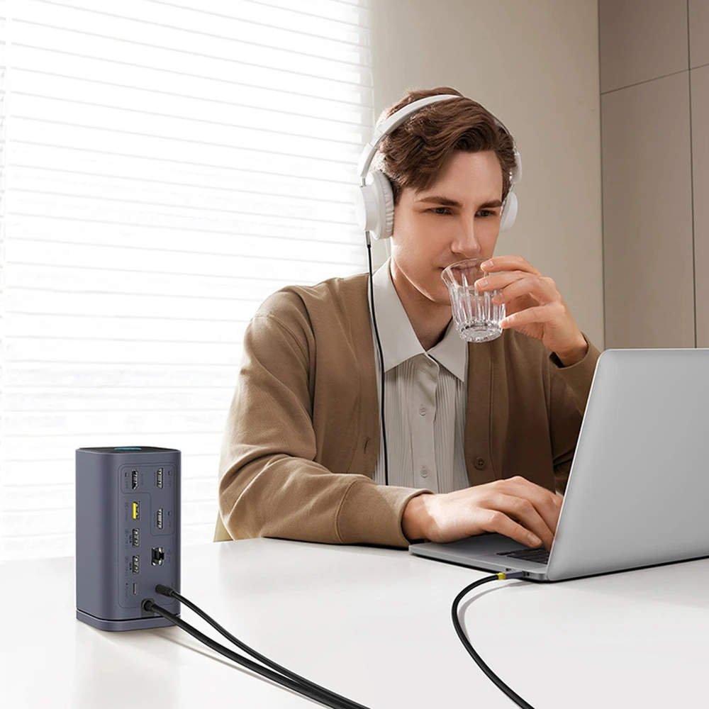 „Baseus Spacemate USB-C 11w1“ | 3x HDMI@60Hz | 2x USB-A 10Gb/s | 1x USB-C 10Gb/s | RJ45 | 2x USB-A | 1x USB-C (PD) | 1x minijungtis 3,5 mm, pilka
