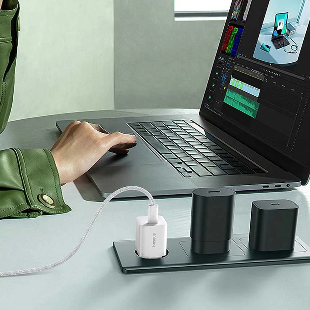 Baseus P10110909213-00 USB-C GaN5 mini 25W tinklo įkroviklis Baltas