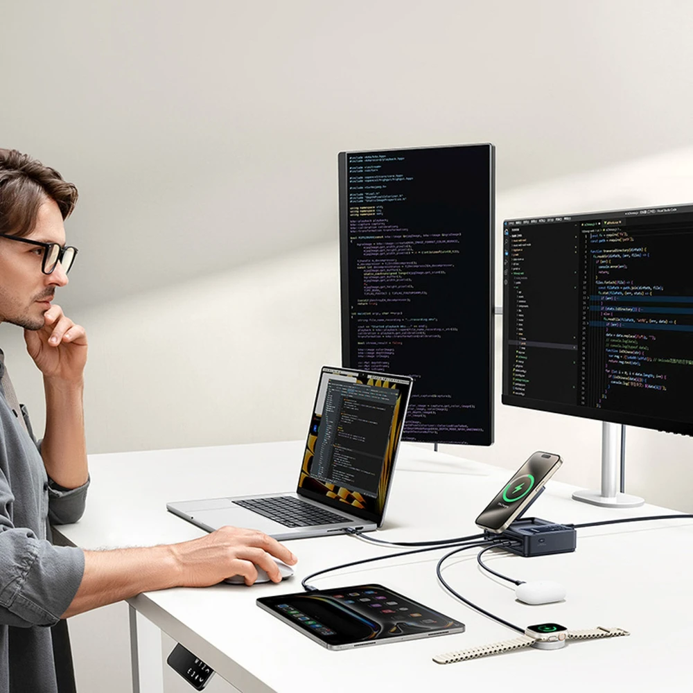 „Baseus NOMOS 140W Qi2 5in1“ belaidis ausinukas su ištraukiamu USB-C laidu ir skaitmeniniu ekranu – juoda