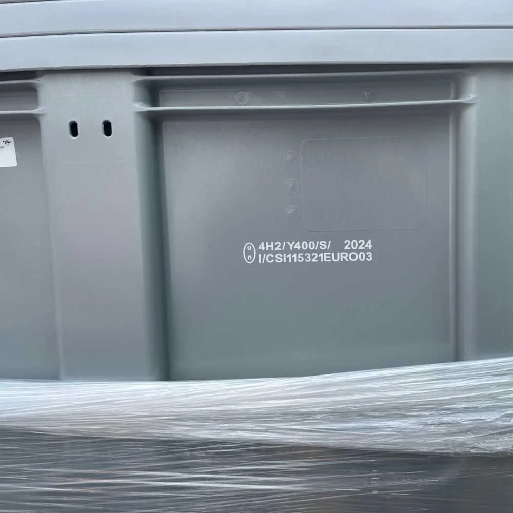 Europlast Austria Dėžės padėklų dėžės konteineris 610L su padėklu ir dangteliu 120x100x76 cm UN ADR