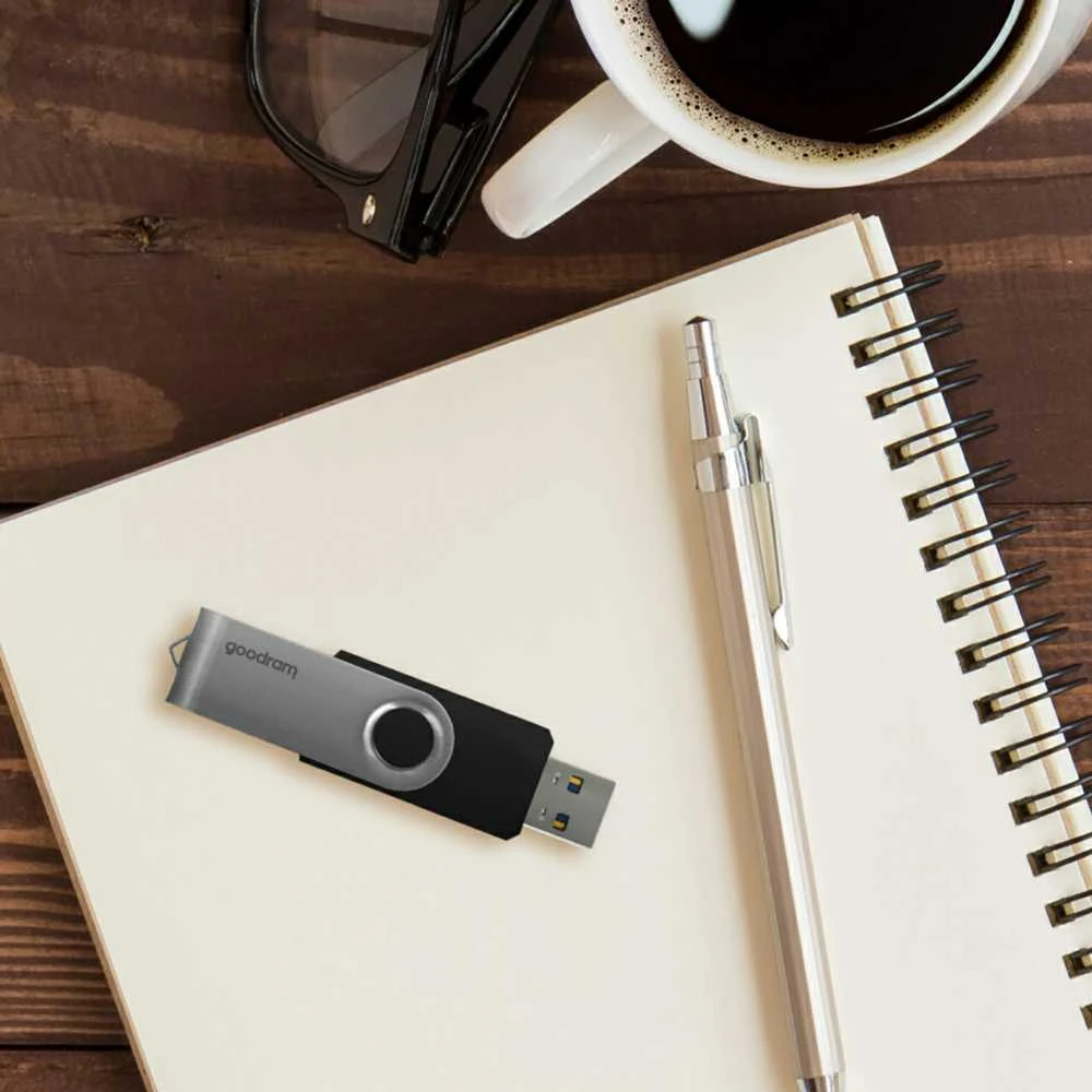 Atmintinė USB 3.0 GOODRAM UTS3 16GB, juoda sp.