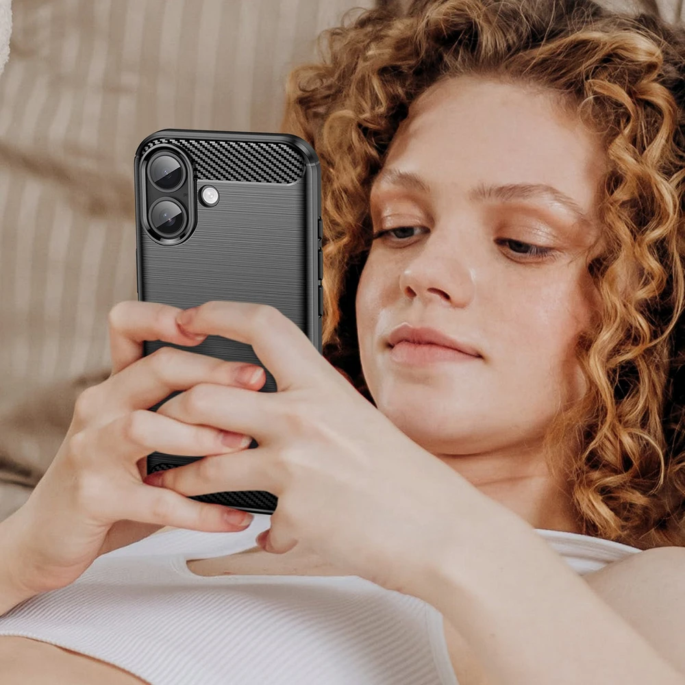 Hurtel Dėklas Carbon Dėklas skirtas Apple iPhone 17 – juodos spalvos
