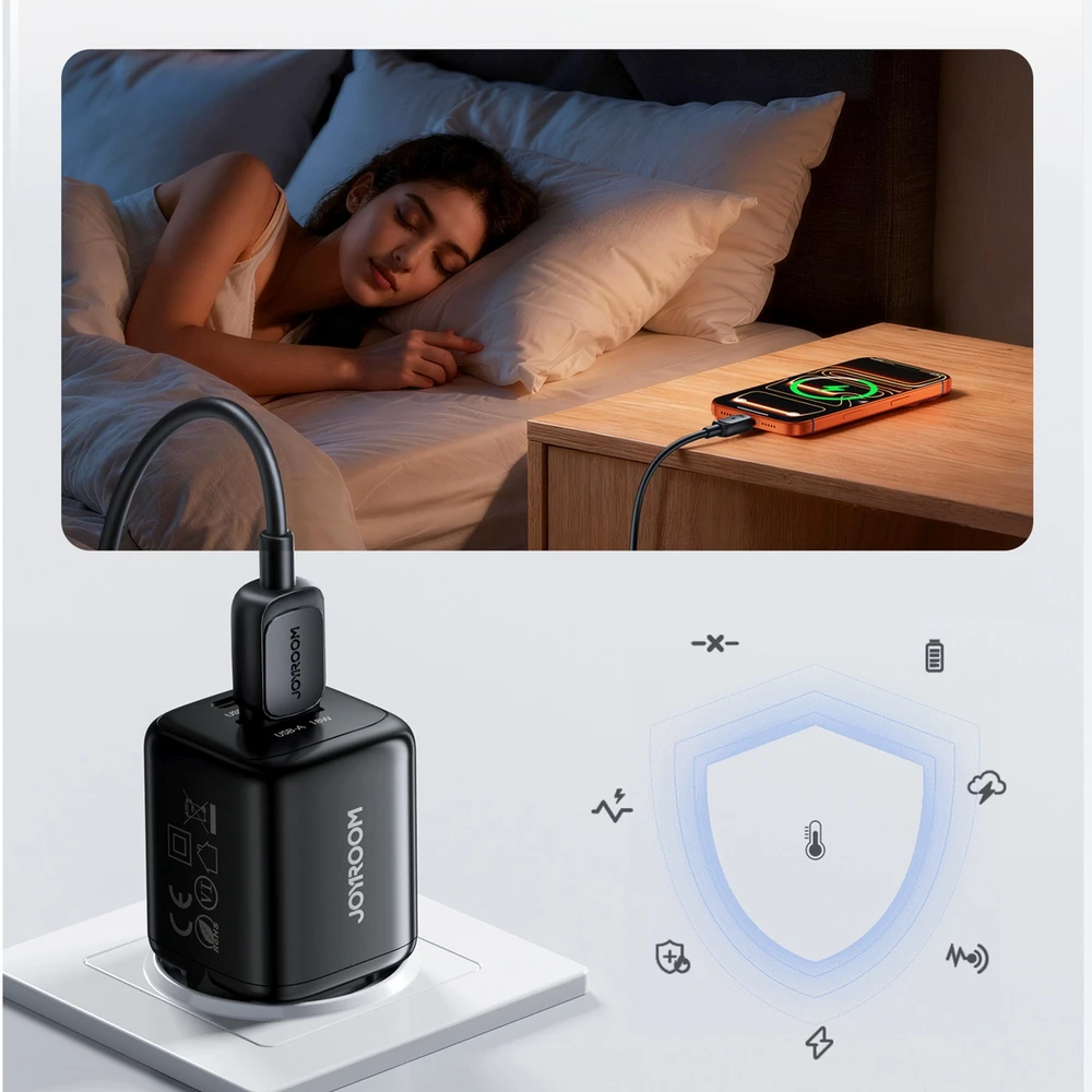 Joyroom JR-TG7 33W USB-A + USB-C sieninis įkroviklis – juodas