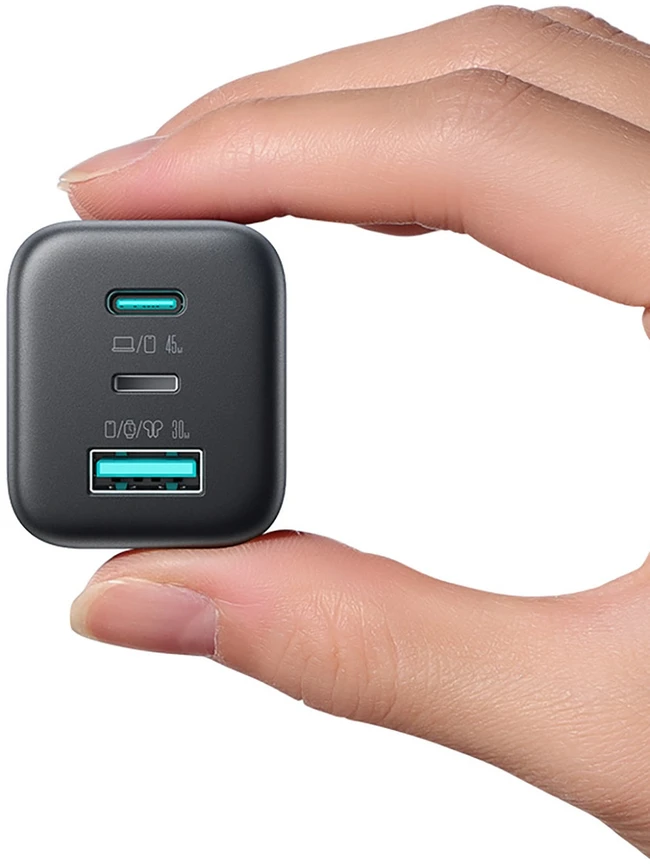 Įkroviklis jungiama į tinklą Joyroom JR-TO1 GaN 45 USB-C Lightning USB-A – juoda