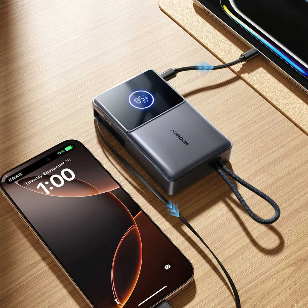 Joyroom JR-PR1 10000mAh 22.5W išorinė baterija su integruotu ištraukiamu USB-C laidu – juodos spalvos