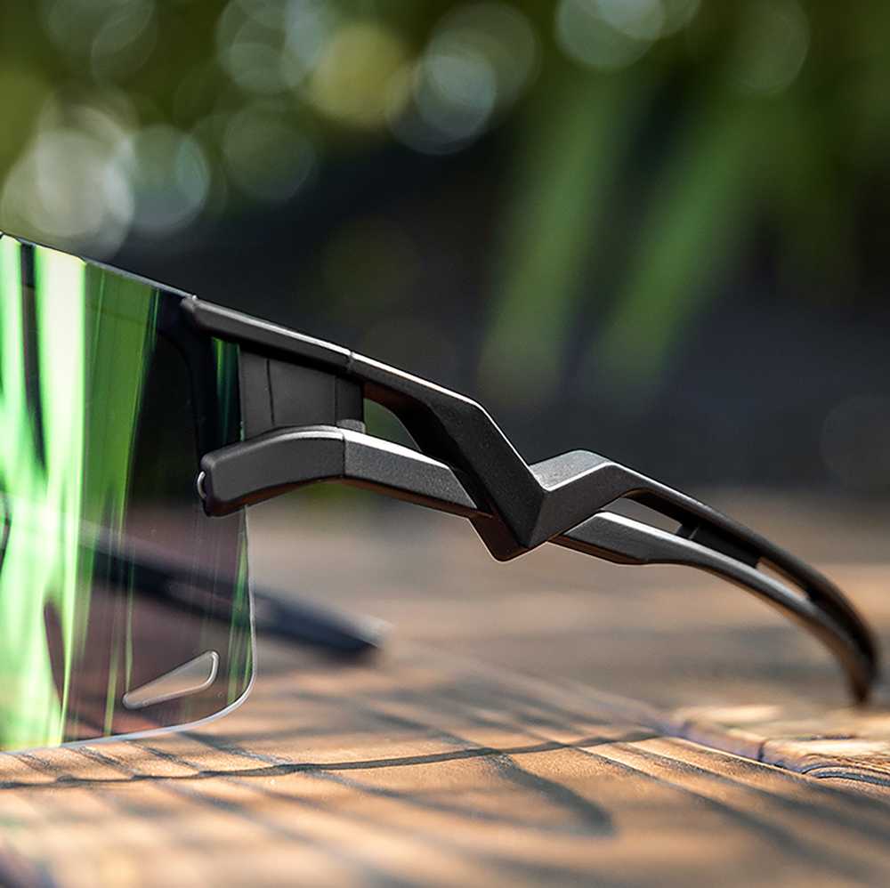 Rockbros Polarized dviratininko akiniai su UV apsauga ir Corrective Insert – baltos spalvos