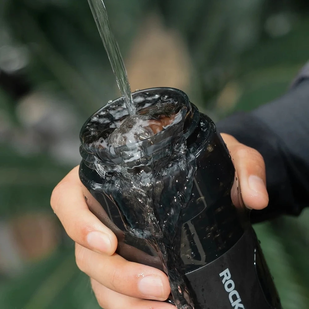 Rockbros S550H-1 700 ml termo butelis su magnetiniu laikikliu ir tvirtinimo dirželiu - Juodas