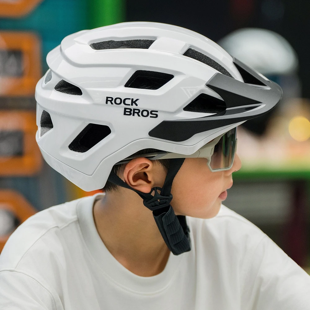 Rockbros LK-67 jaunimo dviračio šalmas su nuimamu skydeliu 54–58 cm - Baltas