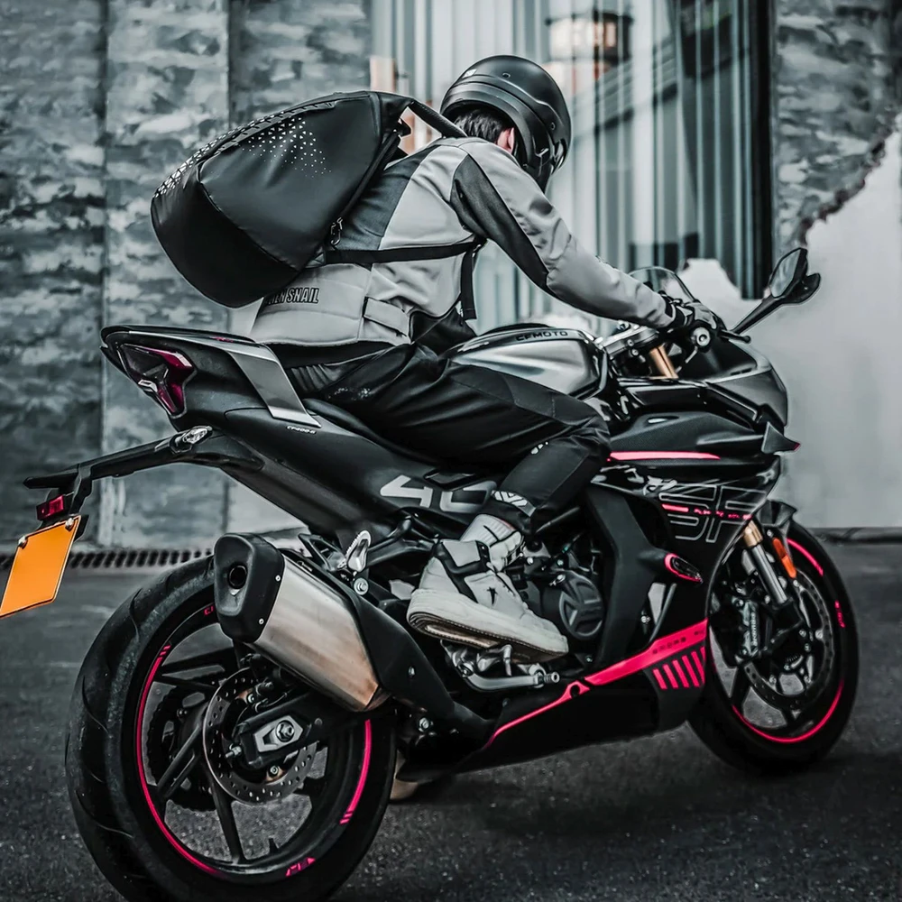 Rockbros H36 kuprinė su šalmo laikikliu 14,5 l - Juodas