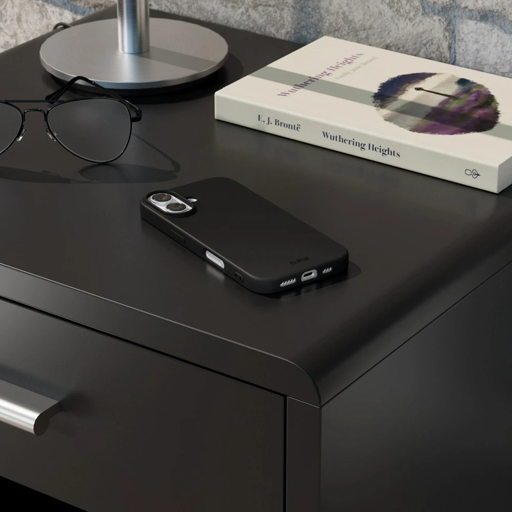 Dėklas SBS Instinct iPhone 17 Case - Juodas