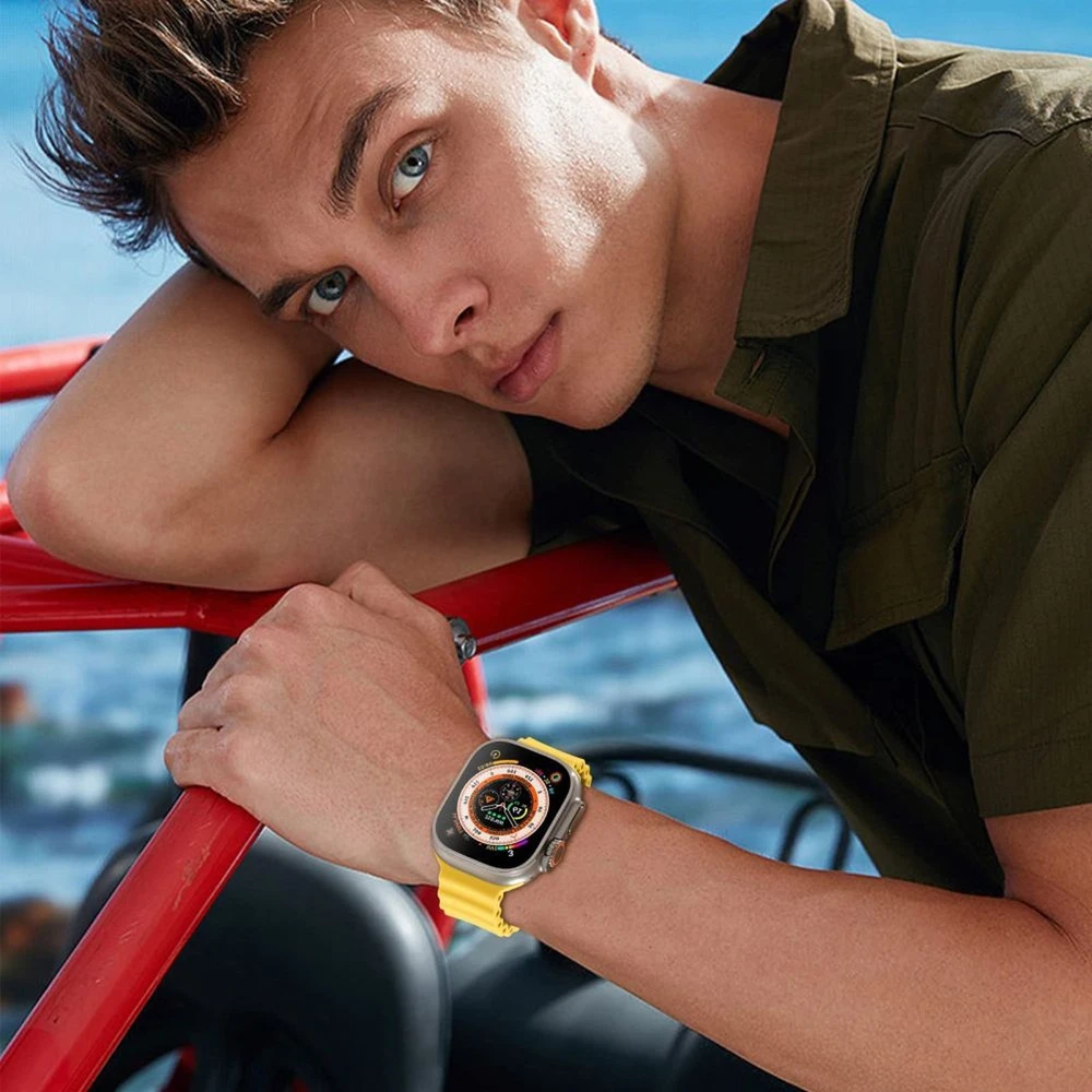 Tech Protect „Apple Watch 4 / 5 / 6 / 7 / 8 / 9 / SE / Ultra 1 / 2“ (42/44/45/49 mm) „IconBand Pro“ dirželis – juodas