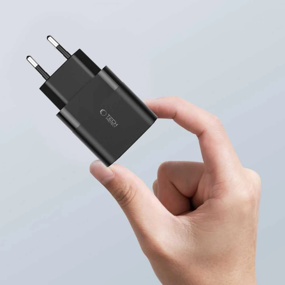 Tech-Protect C30W įkroviklis USB-C PD 30W / USB-A QC 3.0 – juodas
