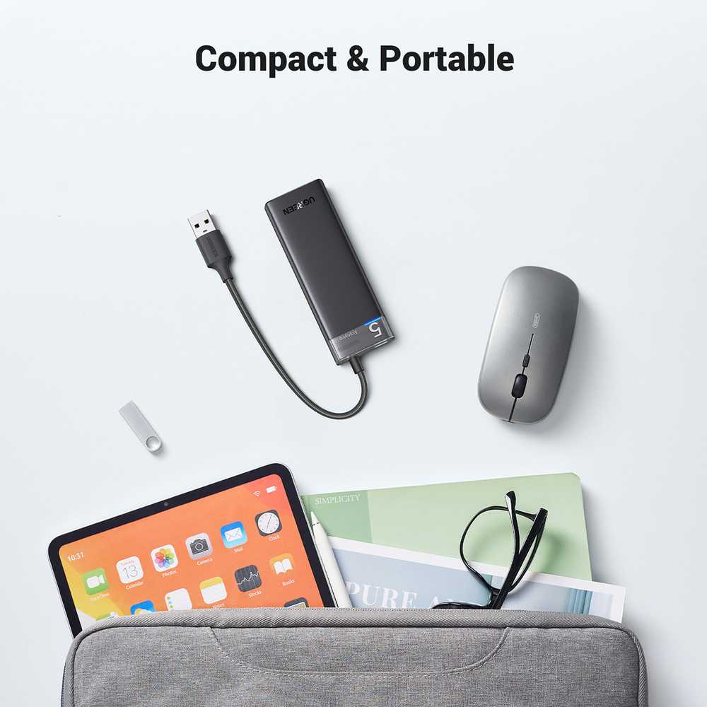 Ugreen CM653 HUB su 4 USB-A jungtys ir USB-A maitinimo laidu - juodas