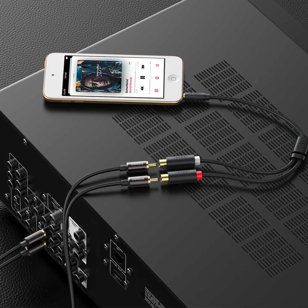 UGREEN AV109 kabelis 3.5 mm kištukas - 2xRCA (Cinch) lizdai 25cm