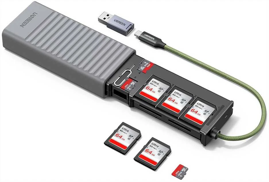Ugreen CM856 atminties kortelių skaitytuvas su priedais