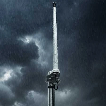 Poynting OMNI-300 antena lietuje