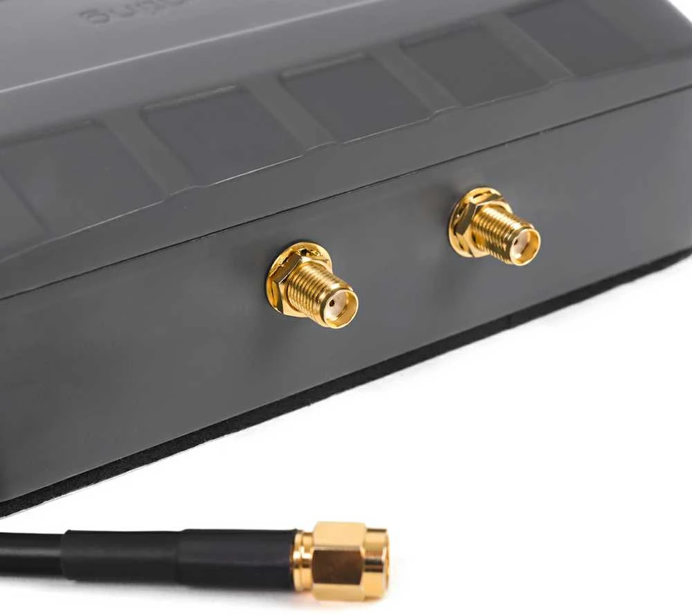 Dviejų krypčių skirstytuvas GSM Poynting SPLT-16-V1-02 SMA
