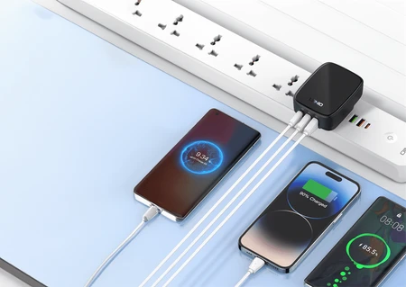 Įkroviklis 32W 3 porty USB PD QC Ldnio Q334 juodas