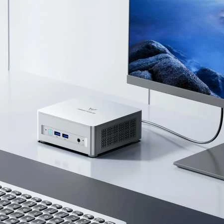 „Minisforum UM750L Slim“ AMD Ryzen 5 16 GB M.2 1 TB plokštė