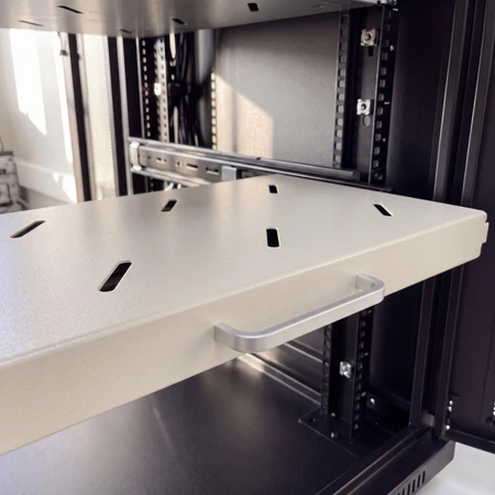 Ištraukiama lentyna Rack 19 spintai SPR_RA10W
